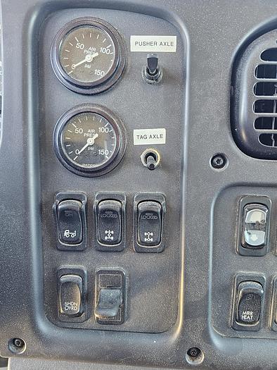 Used 2006 freightliner / Jackle M2