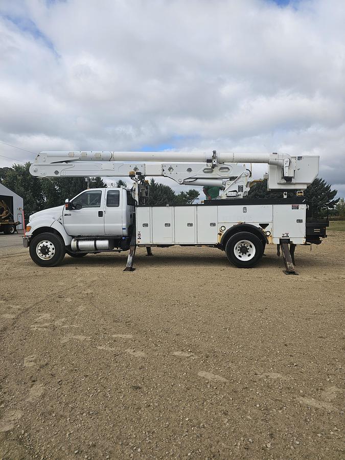 Used 2012 Ford /  Altec F750 / AA55E