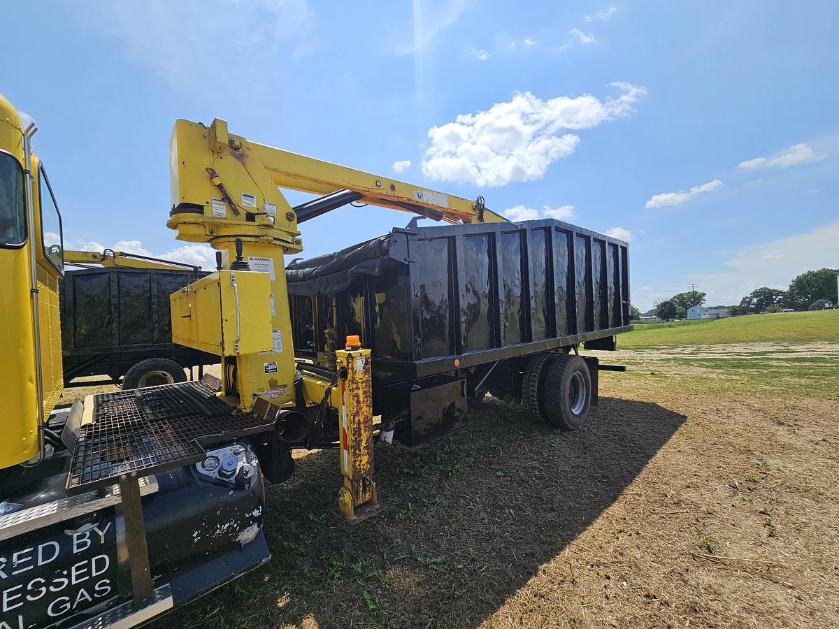 Used 2014 Peterbuilt 382
