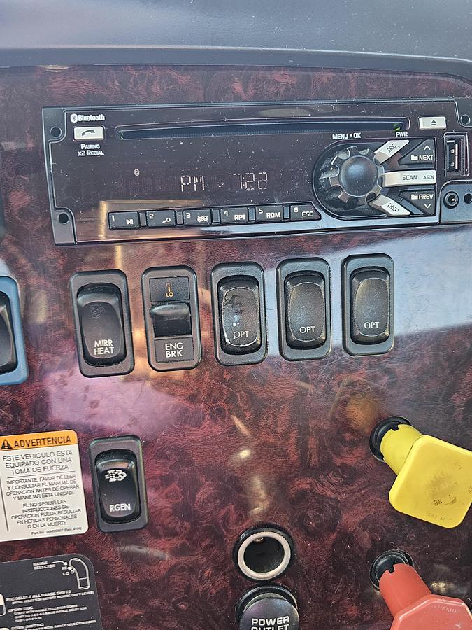 Used 2018 Freightliner SD