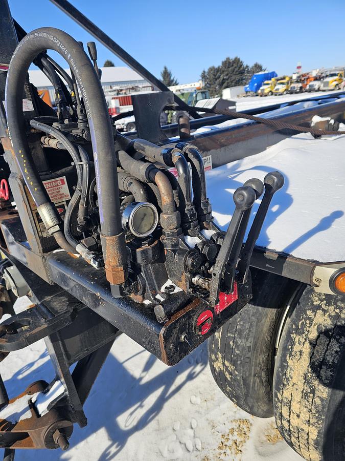 Used 2014 Benlee TALROP26