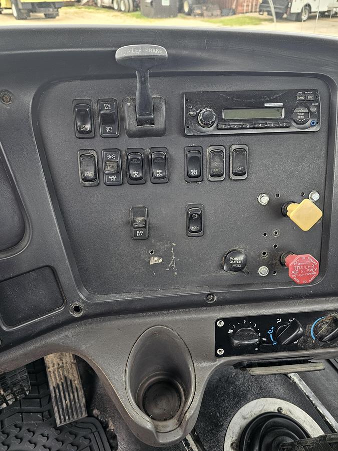 Used 2012 Freightliner 114SD