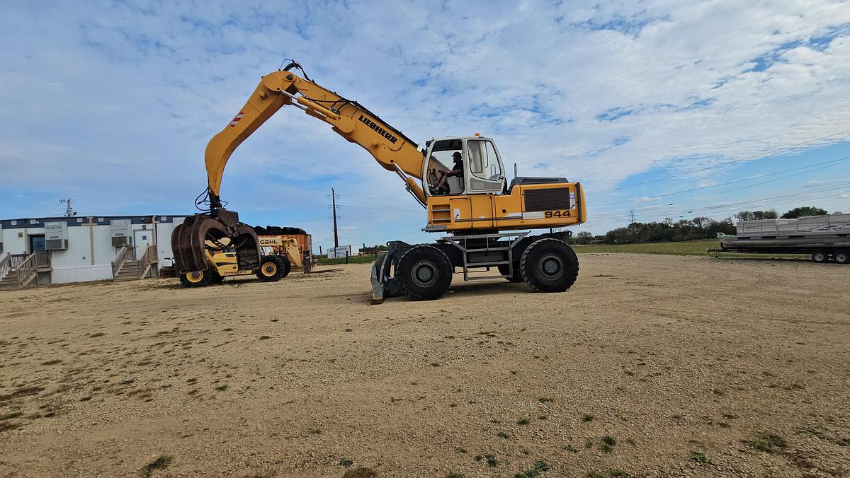 Used 2011 Liebherr A944 C HD Letronic