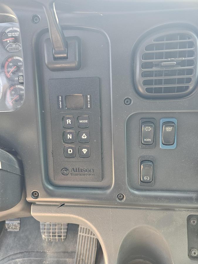 Used 2014 Freightliner / Altec M2106/ AA755