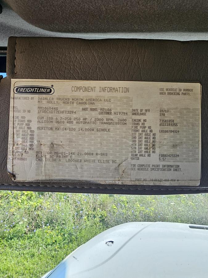 Used 2014 Freightliner / Altec M2106/ AA755