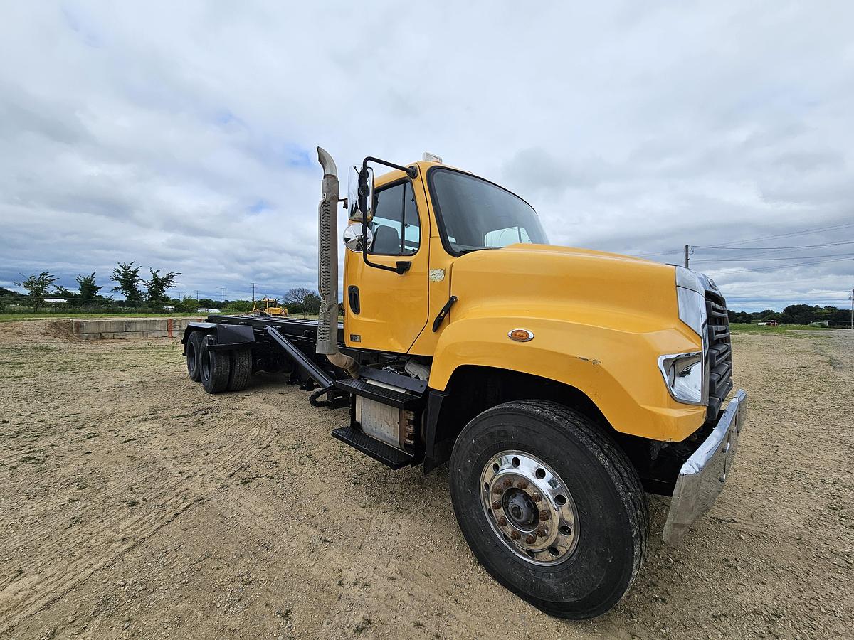 Used 2012 Freightliner 114SD