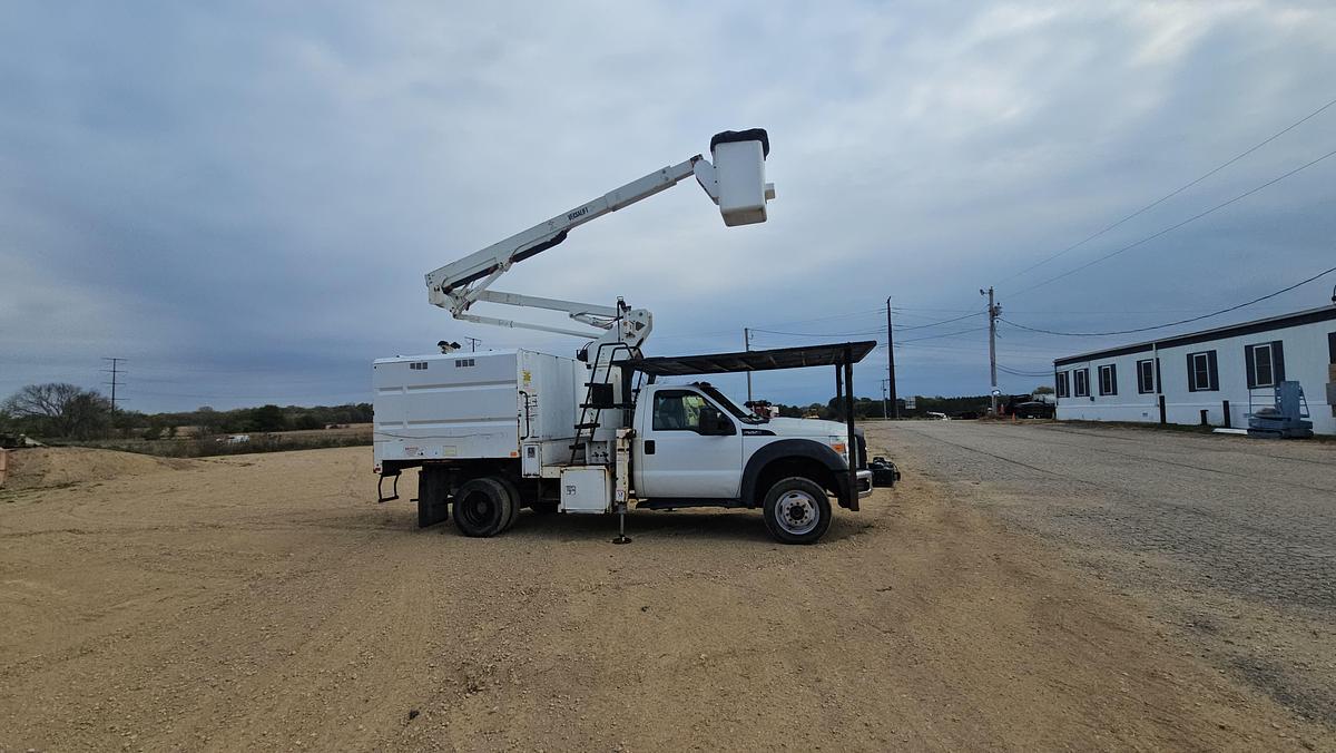 Used 2012 Ford /  Versalift F550 / SST40EIH