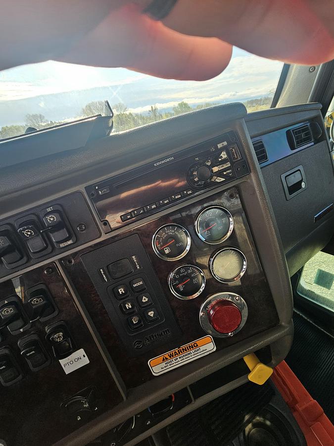 Used 2019 kenworth  T370