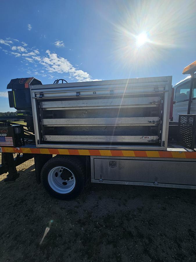 Used 2015 International / Utilicore 4300 / MD300