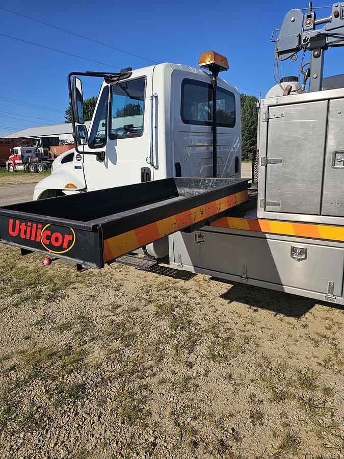 Used 2015 International / Utilicore 4300 / MD300