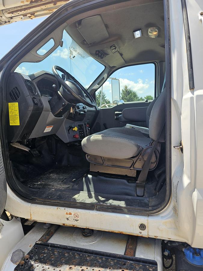 Used 2015 Ford /  Altec F750 / Digger derrick