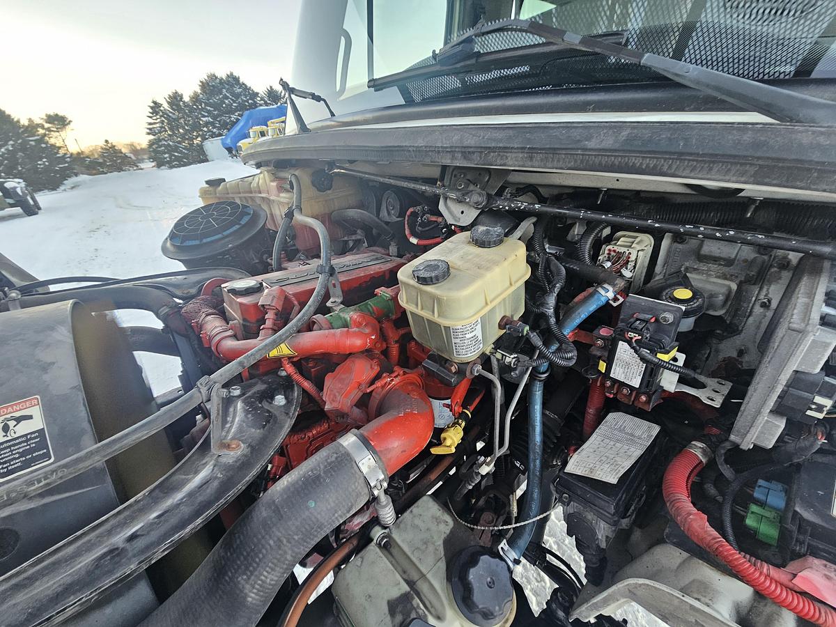 Used 2016 Freightliner / Altec M2106/ LRV58