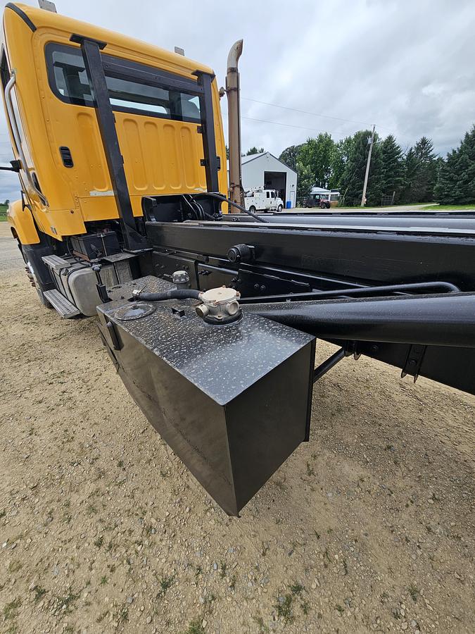 Used 2012 Freightliner 114SD