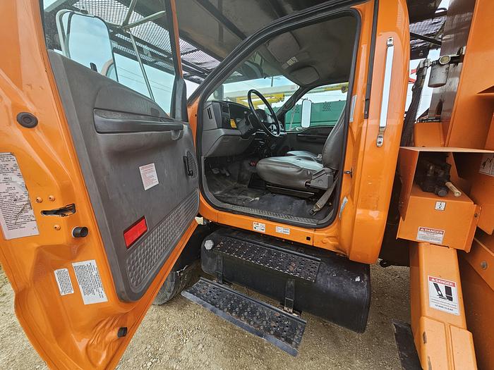 Used 2010 Ford/ Terex F750 / XT55