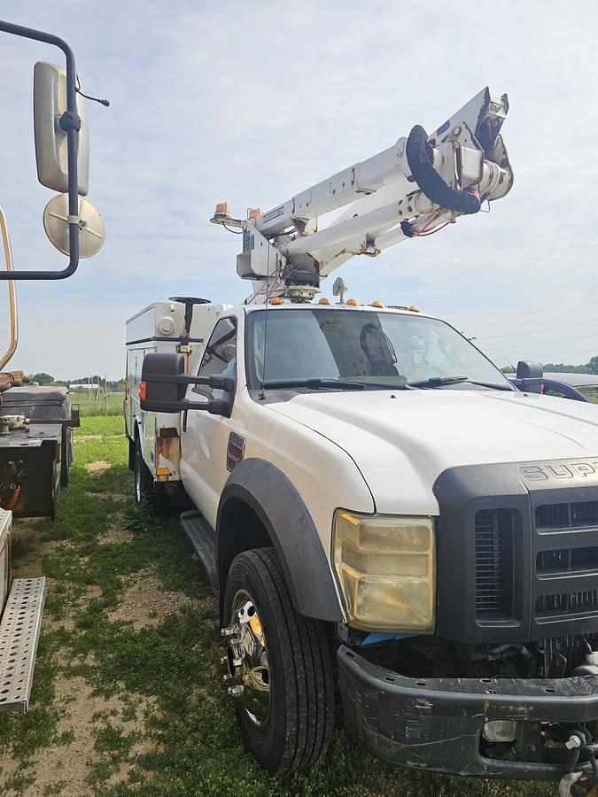 Used 2010 Ford /  Altec F550 / AT37G