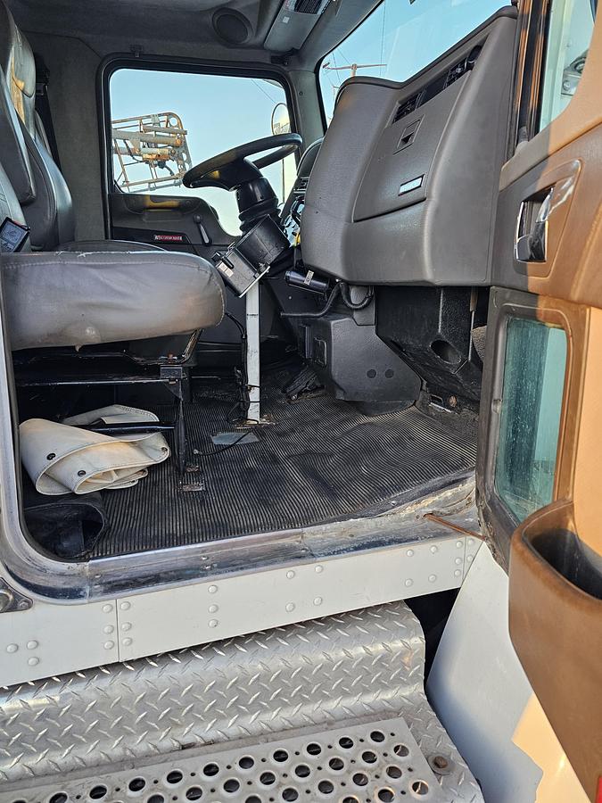 Used 2012 Kenworth/ Altec T3 /T40P