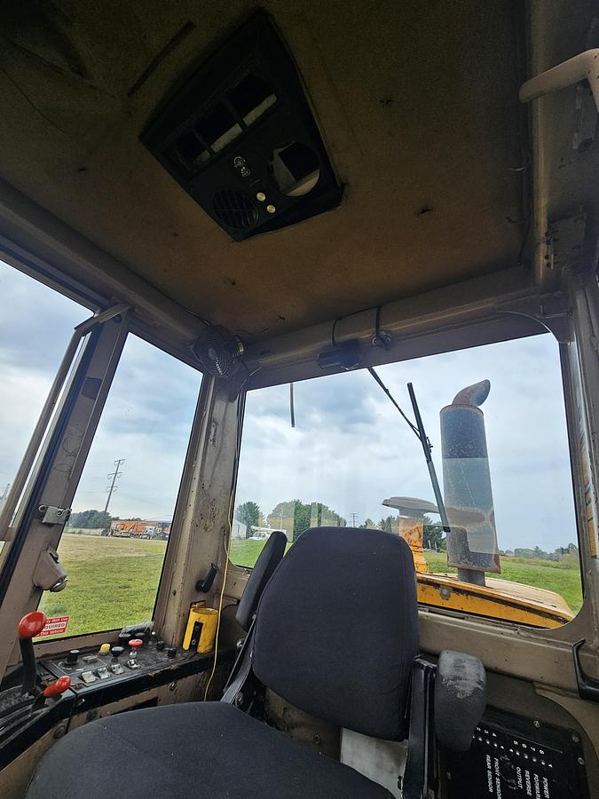 Used 1989 John Deere 772BH