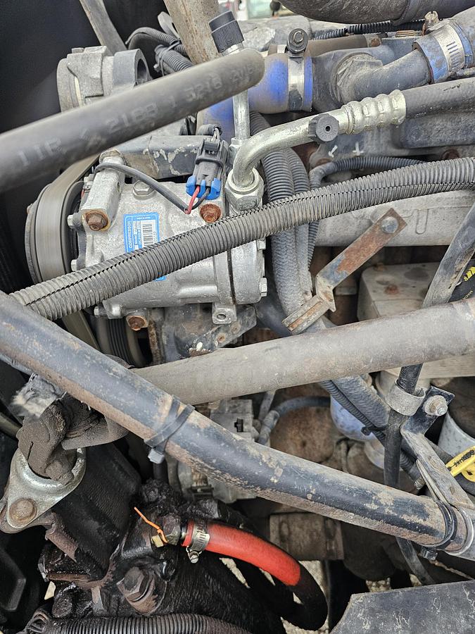 Used 2005 mack granite