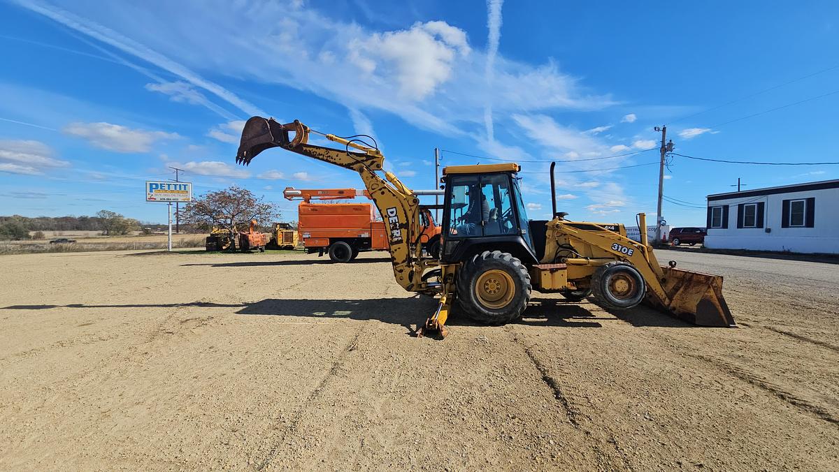 Used 2000 John Deere 310E