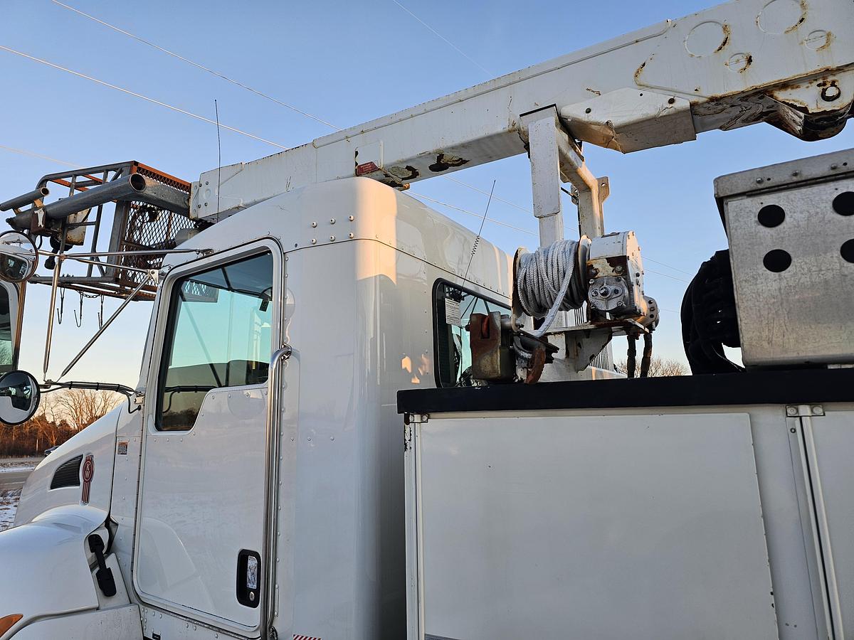 Used 2012 Kenworth/ Altec T3 /T40P