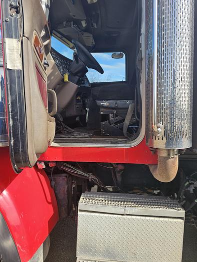 Used 2007 Peterbilt 378