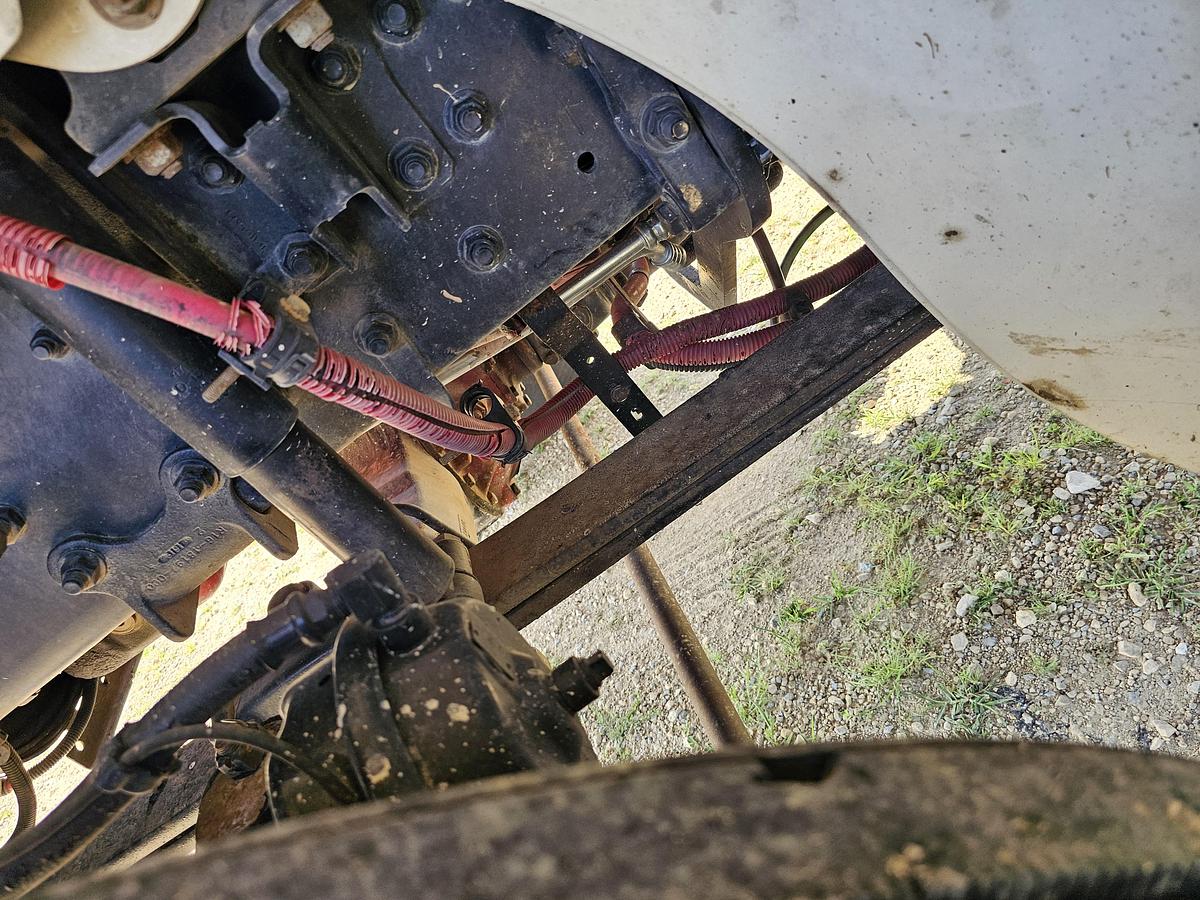 Used 2014 Freightliner / Altec M2106/ AA755