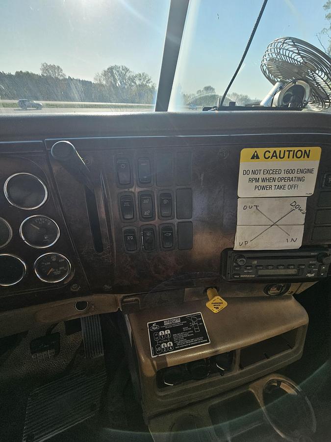 Used 2007 MACK CV