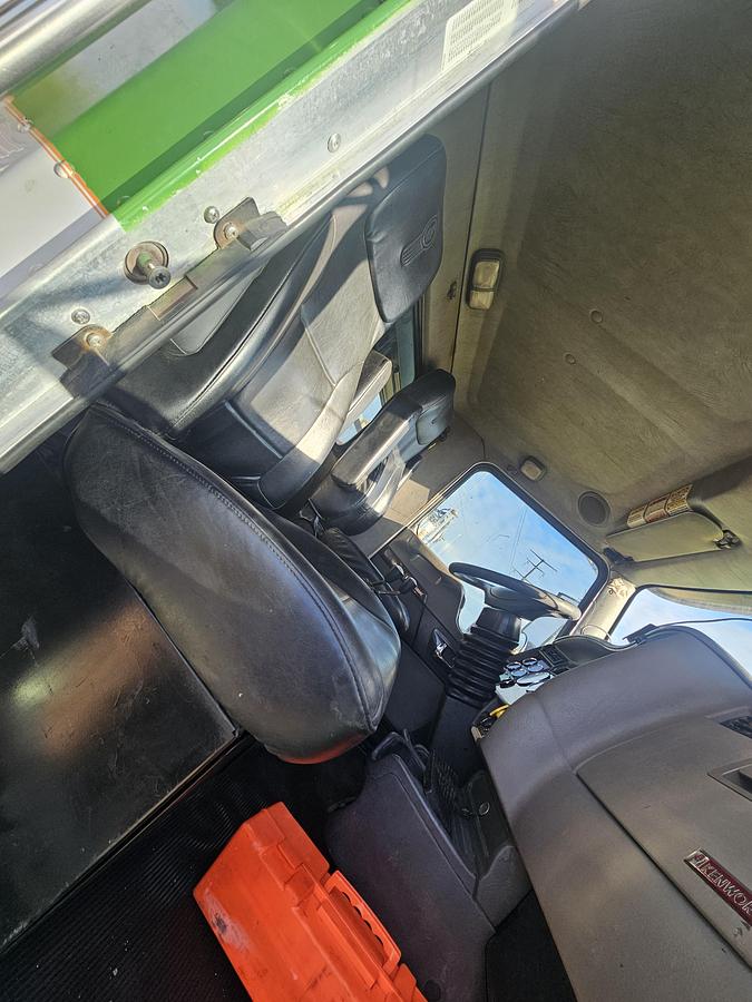 Used 2019 kenworth  T370