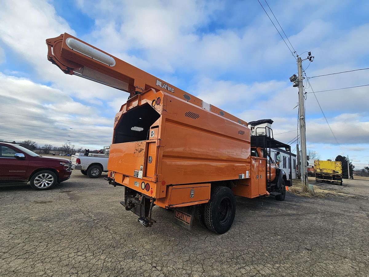 Used 2010 Ford /  Altec F750/ LRV55