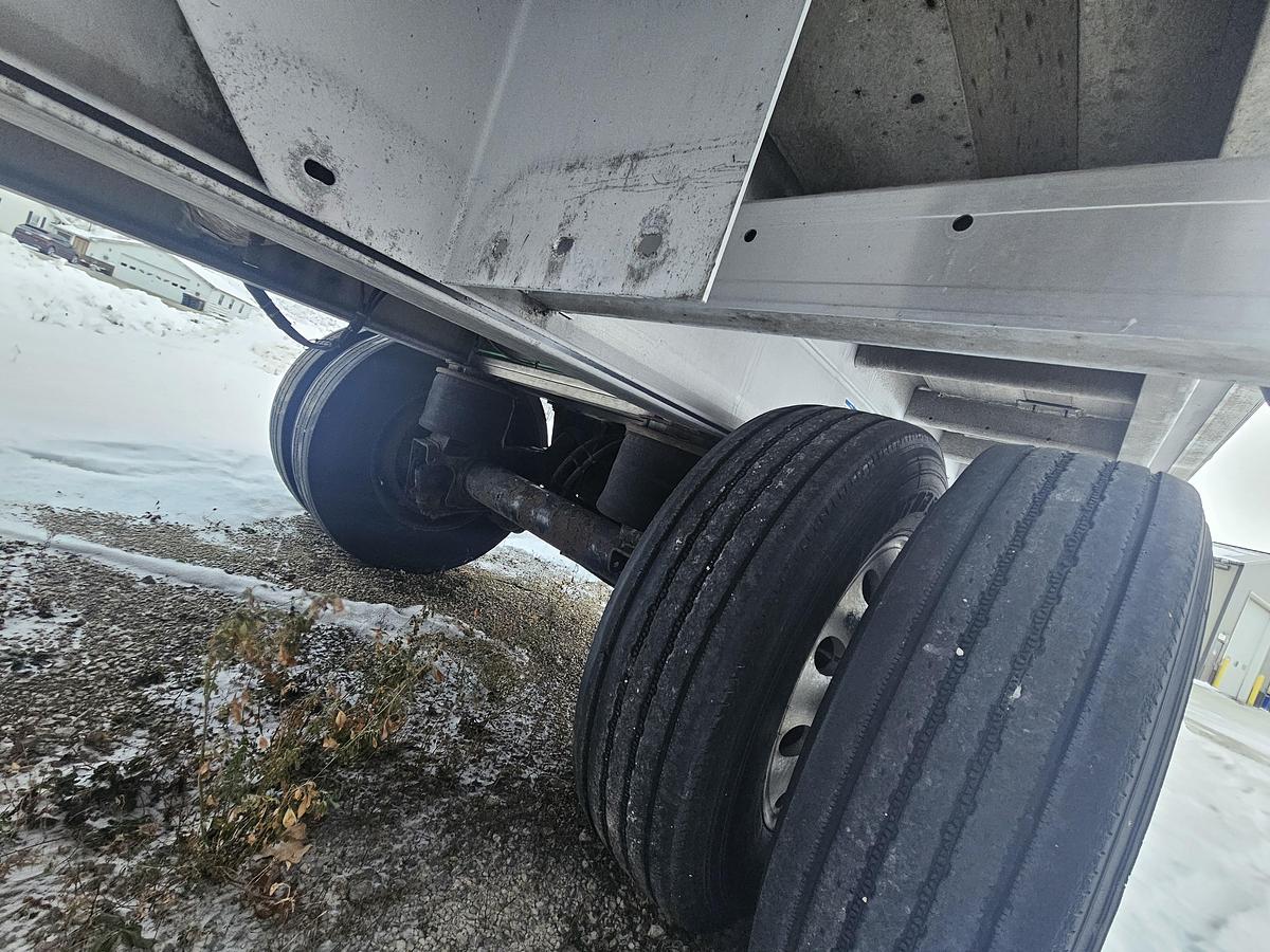 Used 2022 East trailer conastoga