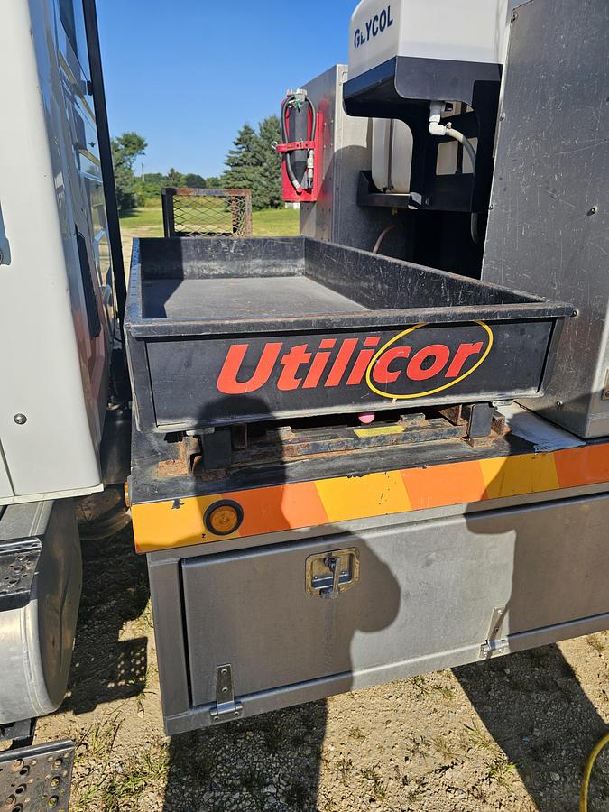 Used 2015 International / Utilicore 4300 / MD300