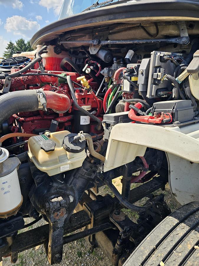 Used 2014 Freightliner / Altec M2106/ AA755