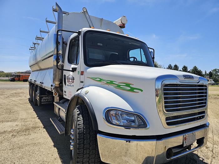 Used 2006 freightliner / Jackle M2