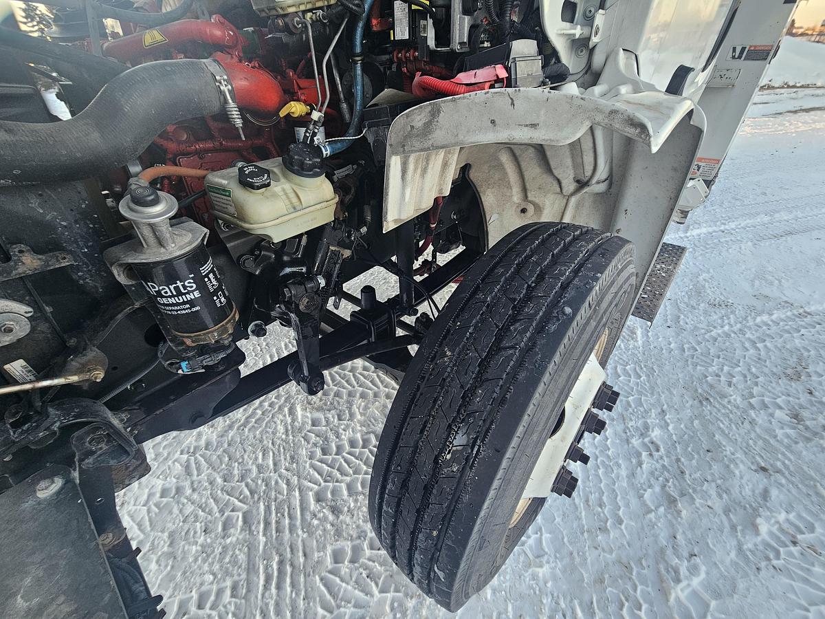 Used 2016 Freightliner / Altec M2106/ LRV58