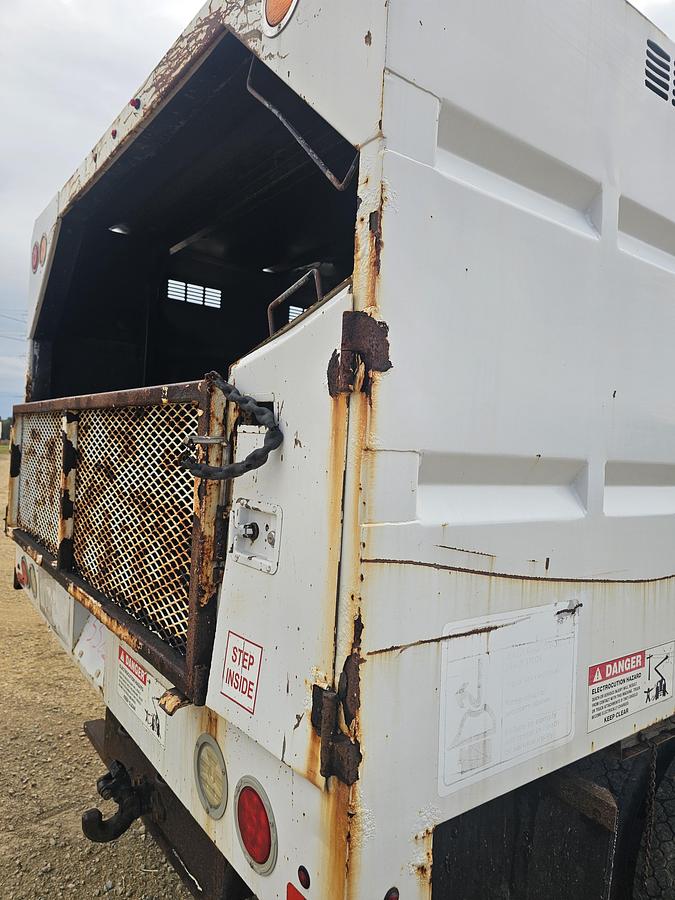 Used 2012 Ford /  Versalift F550 / SST40EIH