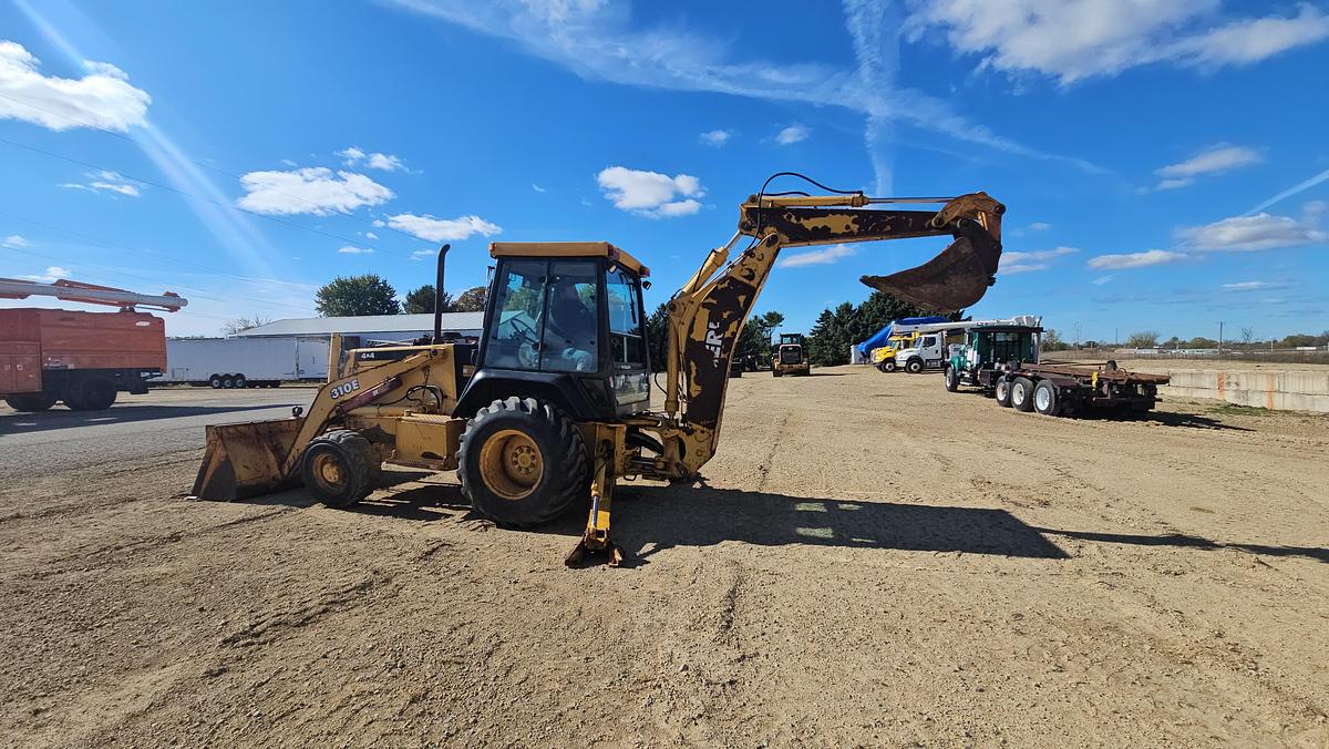 Used 2000 John Deere 310E