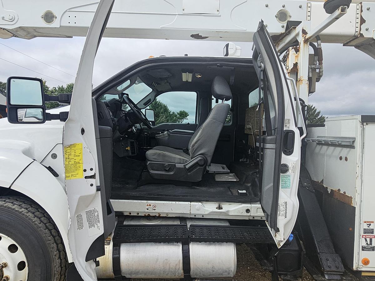 Used 2012 Ford /  Altec F750 / AA55E
