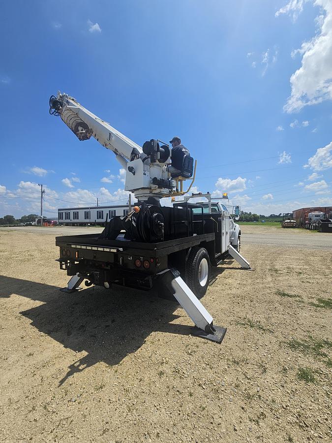 Used 2015 Ford /  Altec F750 / Digger derrick
