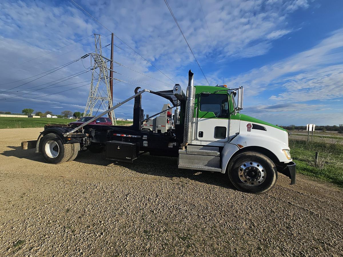 Used 2019 kenworth  T370