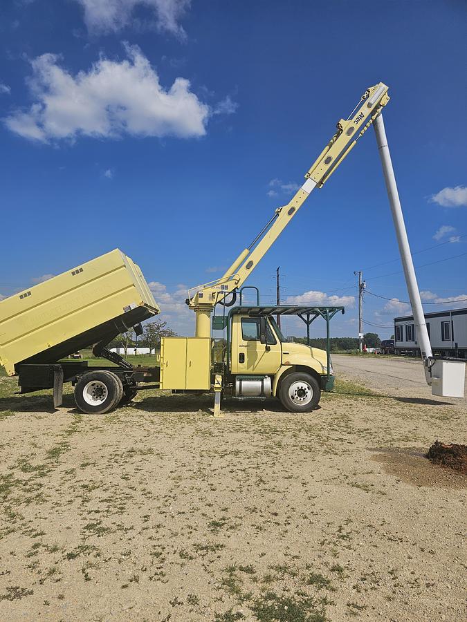 Used 2014 International / Altec 4300/LR760