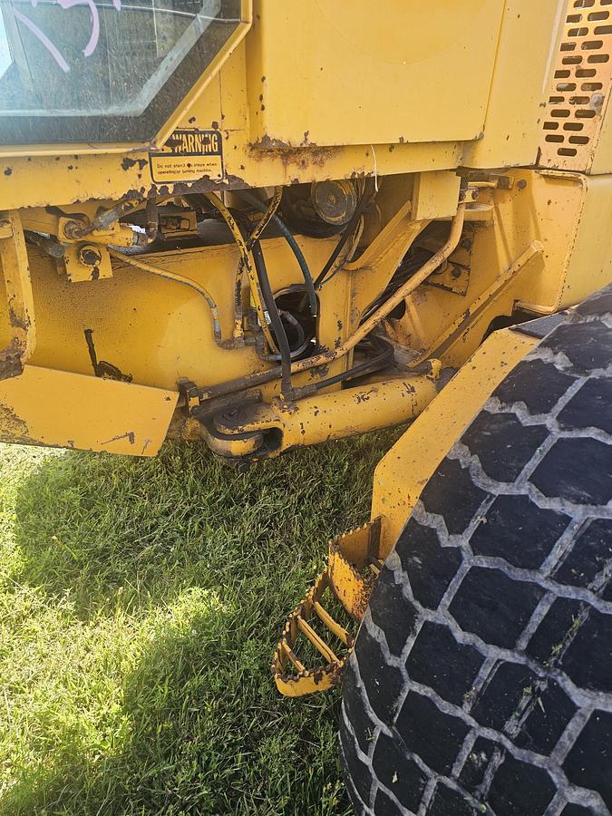 Used 1989 John Deere 772BH