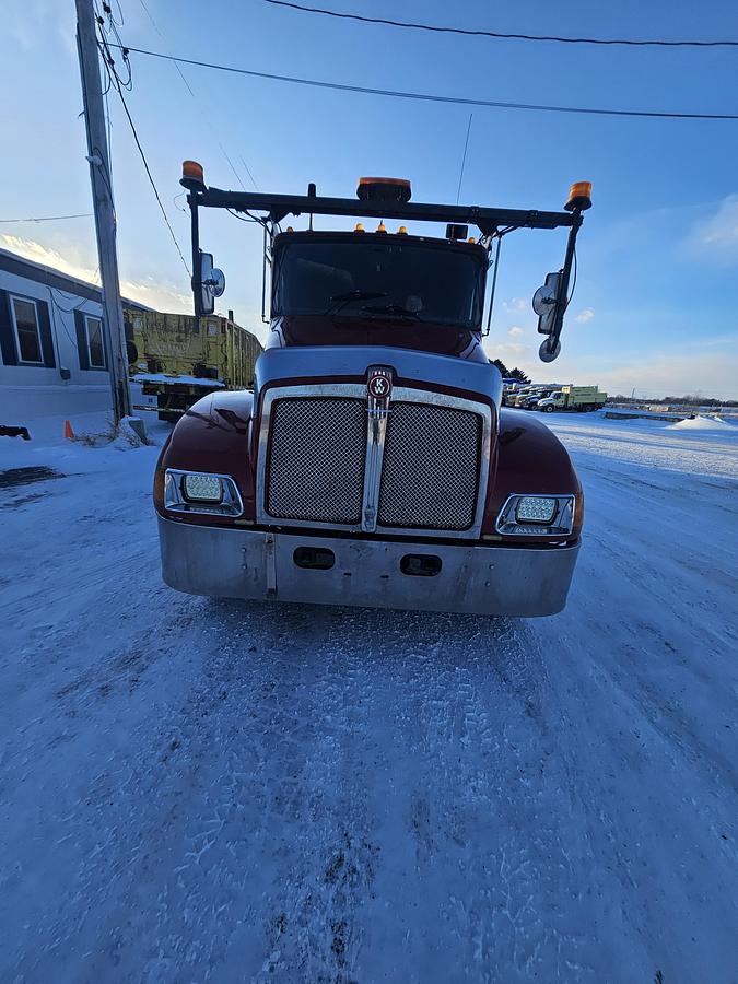 Used 2005 Kenworth T300
