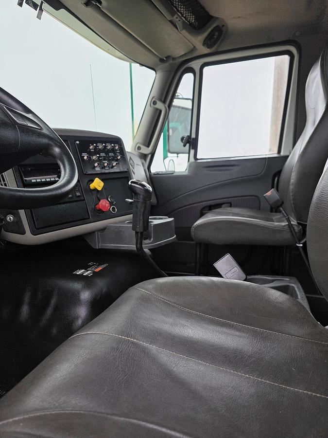 Used 2017 International transtar 8