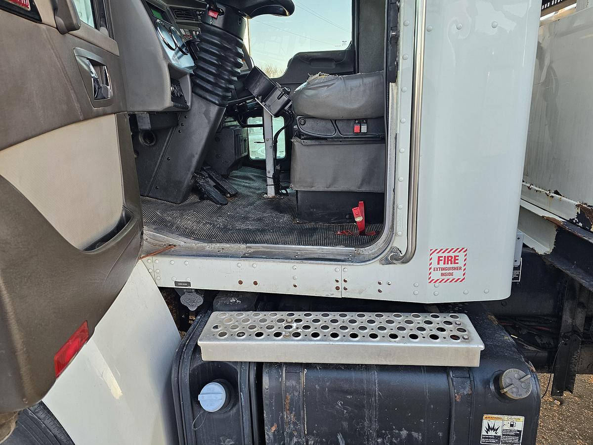 Used 2012 Kenworth/ Altec T3 /T40P