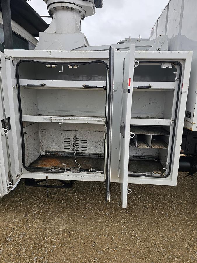 Used 2015 Freightliner / Altec M2106/ LRV60-E70