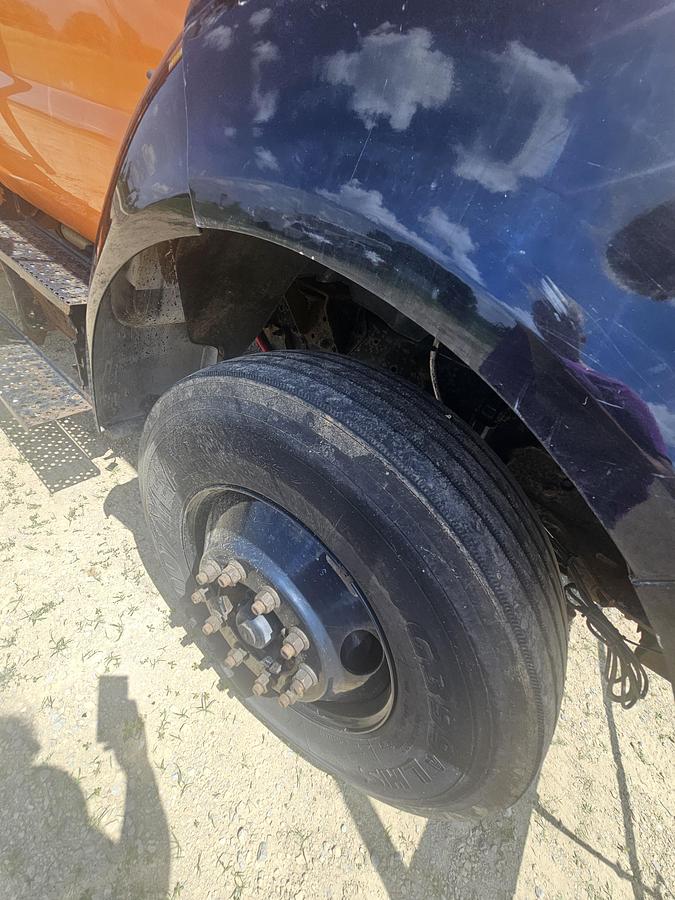 Used 2015 Ford / Altec F750 / LR756