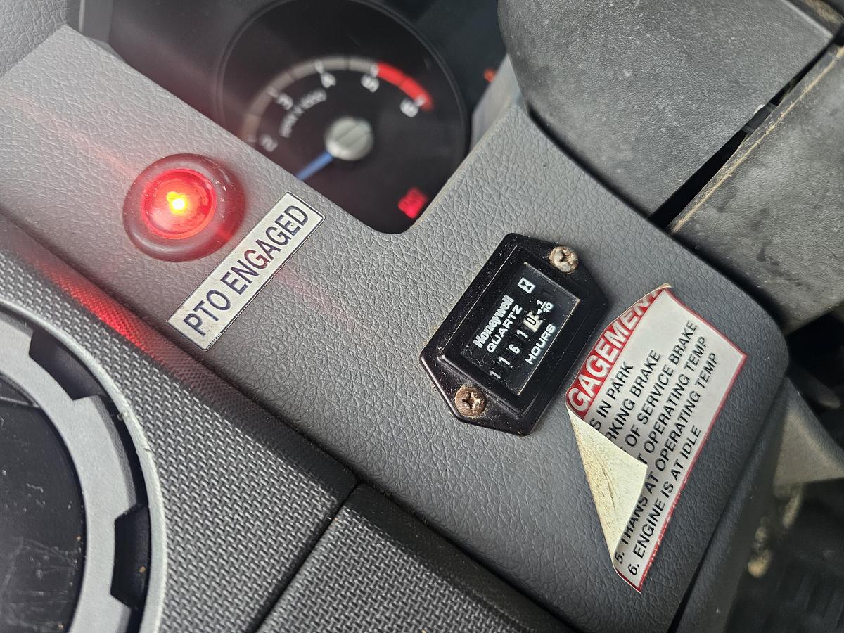 Used 2012 Ford /  Versalift F550 / SST40EIH