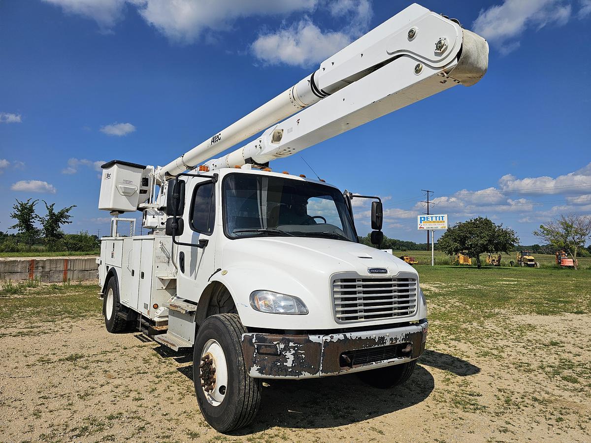 Used 2014 Freightliner / Altec M2106/ AA755