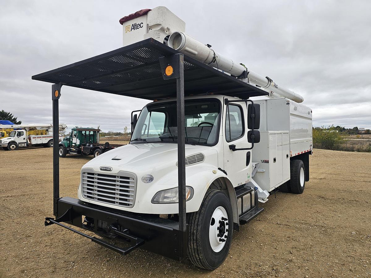 Used 2015 Freightliner / Altec M2106/ LRV60-E70