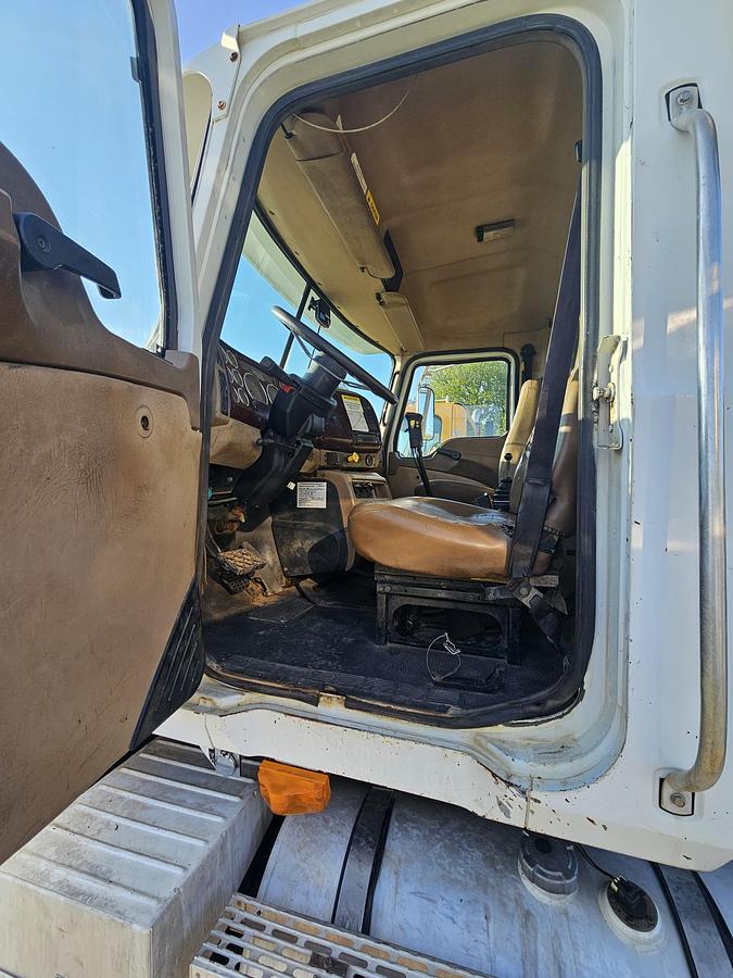 Used 2007 MACK CV